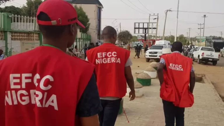 EFCC na kokarin bankado masu siyar kuri’a a zaben gwamnan Ondo