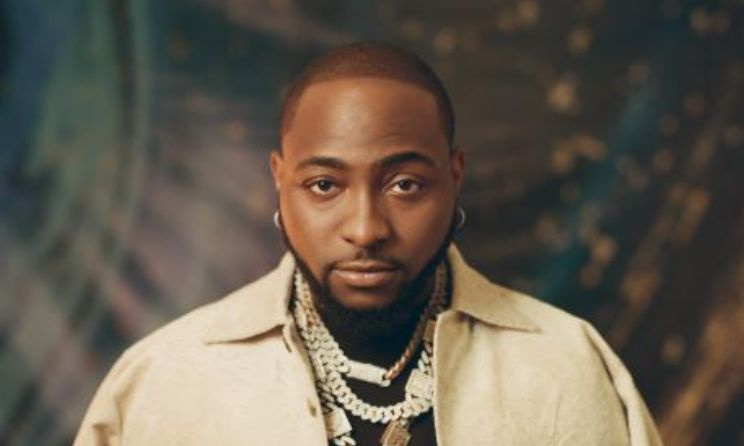 Matasa sun kona hotunan Davido a Maiduguri