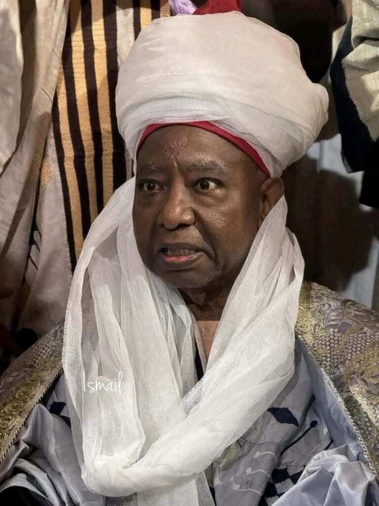 Sarkin Kano na 15 Alhaji Aminu Ado Bayero, ya naɗa sabon Galadima