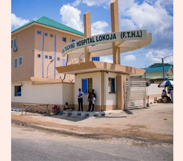 Wani mahaifi ya suma bayan matarsa ta haifi yara ’yan uku