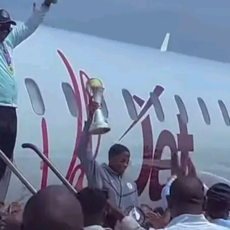 Super Falcons Sun Dawo Gida Zasu Gana da Tinubu