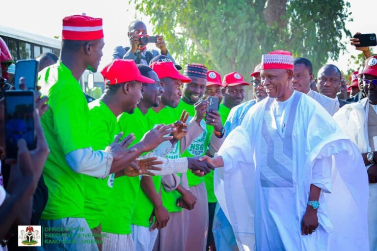 Gwamnan Kano Ya Ƙaddamar da Tallafin Sana’o’i ga Matasa 1,130