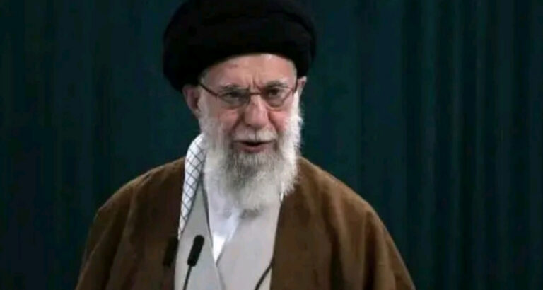 Khameni ya fito bainar jama’a karon farko bayan yaƙin Iran da Isra’ila