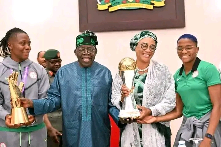 Har Yanzu Ba a Ba Mu Dalar Amurka 100,000 da Tinubu Ya Yi Mana Alƙawari ba