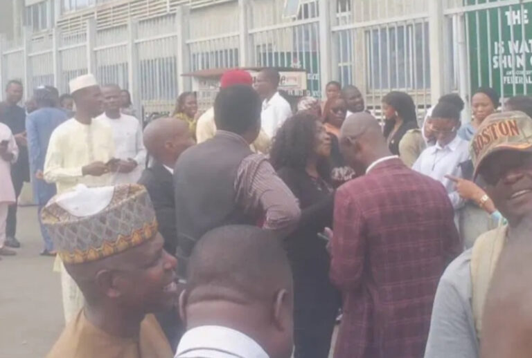 Tsofaffin Sojoji Sun Yi Zanga-Zanga a Abuja Akan Haƙƙokinsu