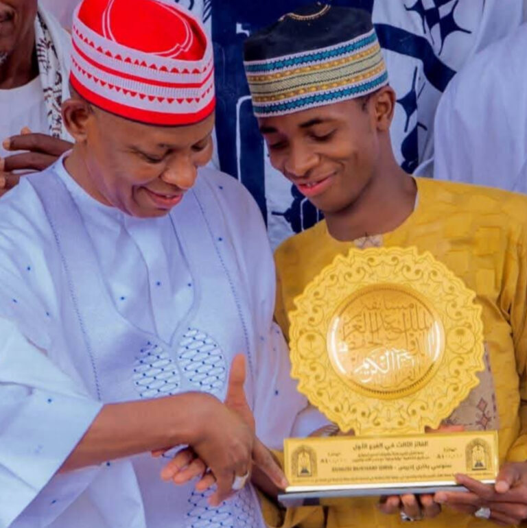 Gwamnan Kano Ya Taya Murna Ga Matashin Da Ya Zo Na Uku A Gasar Al-Qur’ani Ta Duniya