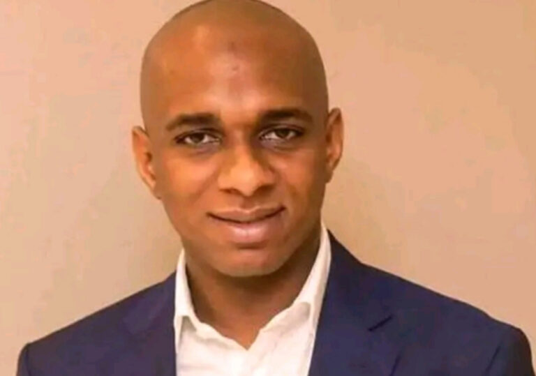 EFCC na neman surukin Atiku Abubakar, bisa zargin halatta kuɗin haram
