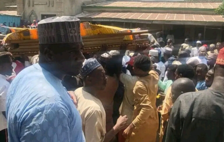 An gudanar da jana’izar Dattawan da jikan su ya kashe su a Kano