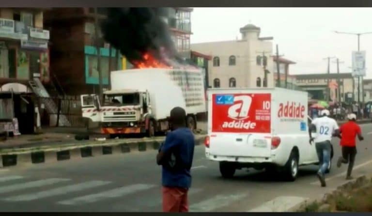 Delivery truck kills 17 pupils in Lagos