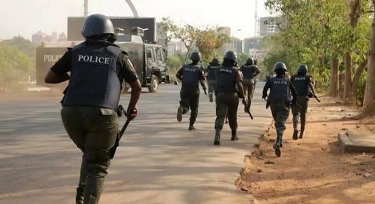 Robbers attack bullion van, kill 2 police officers, 2 civilians in Ibadan