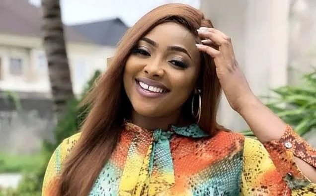 2023:  ‘I’ll gladly collect money from politicians’ – Nollywood actress Mary Lazarus