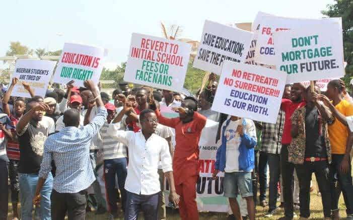 ASUU Strike: NANS protest in Nsukka, block expressways