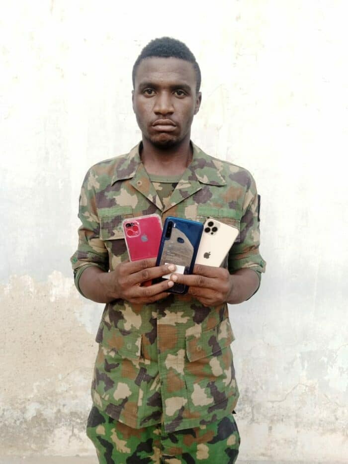 Police parade fake soldier in Kano