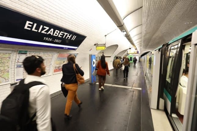 Paris metro station renamed after Queen Elizabeth for a day