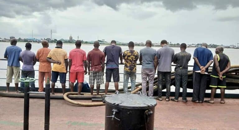 FG announces arrest of 210 suspected oil thieves