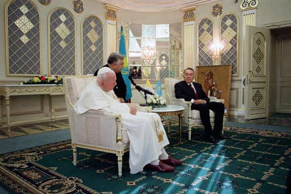 Pope Francis travels to Kazakhstan for Congress of World Religions