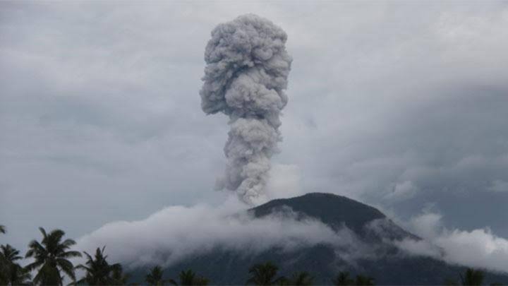 Mount Ibu volcano in eastern Indonesia erupts Mount