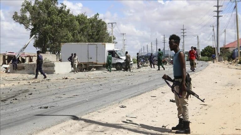 Senior officials among 9 dead in Somalia bombings