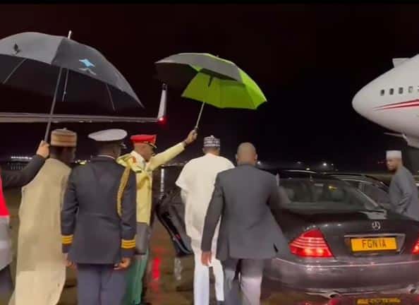 Medical Trip: Buhari arrives London