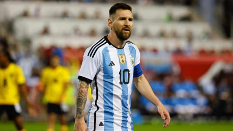 World Cup: Lionel Messi suffers injury scare