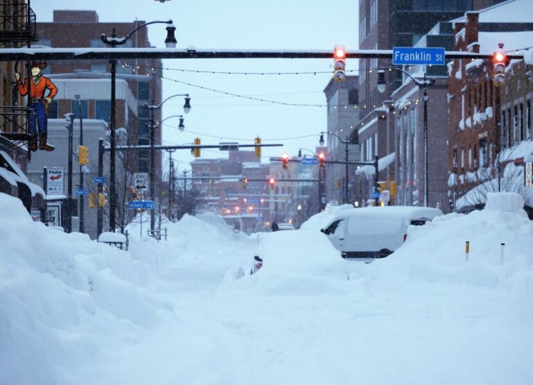 Over 40 dead as winter storm sweeps through US