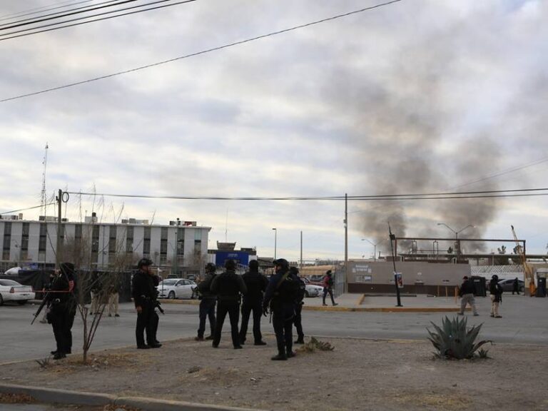 14 killed in attack on Mexican border prison