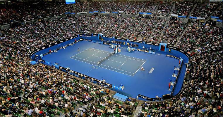 Scorching heat halts play at Australian Open