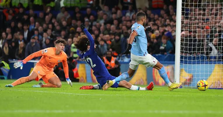 Mahrez goal earns Manchester City narrow win over Chelsea