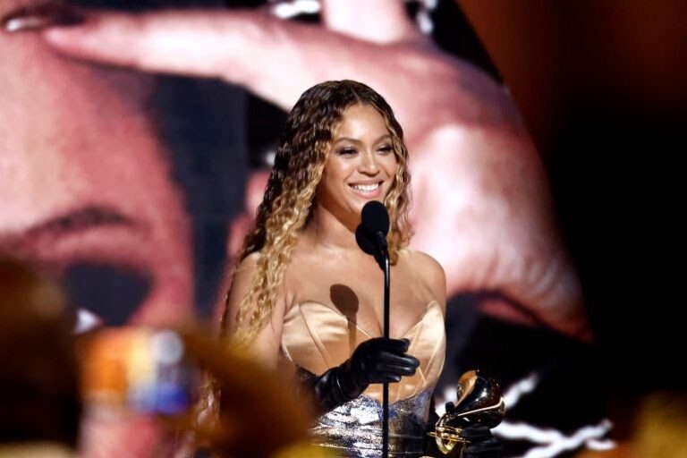 Beyonce breaks Grammy Awards record