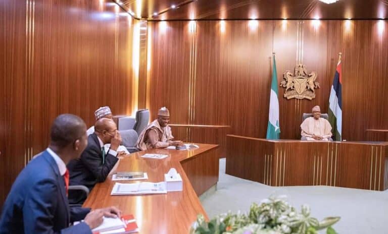 Buhari meets NGF leadership, Emefiele over new Naira notes