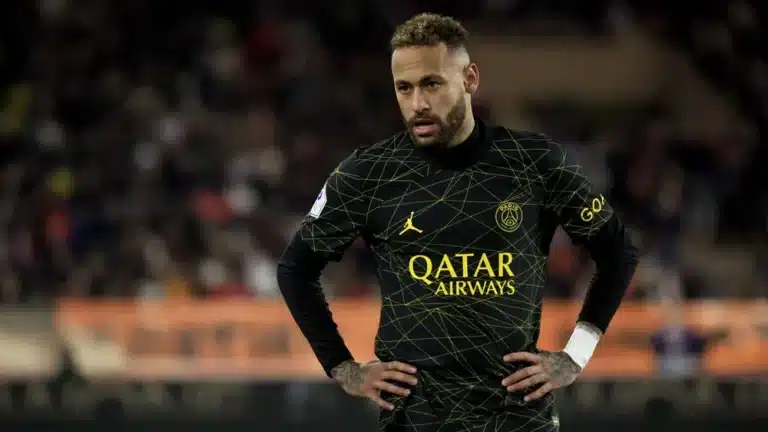 PSG to toss out Neymar after criticizing teammates in Monaco loss