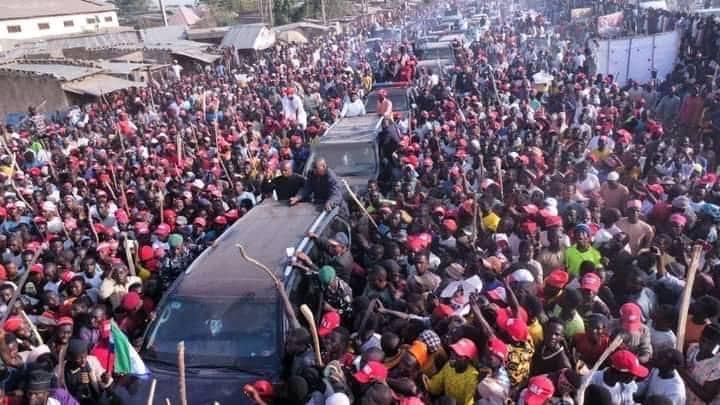 Mammoth crowd receives Kwankwaso in Kano