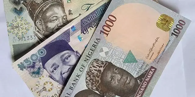 Ganduje to sanction banks, business owners rejecting old notes