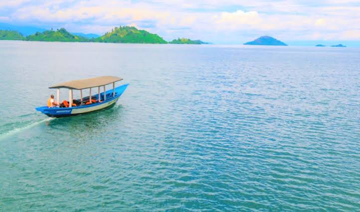 8 die in Lake Kivu boat collision