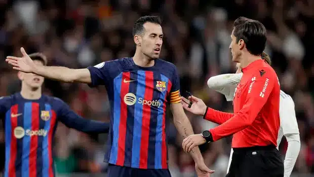 Sergio Busquets breaks El Clasico appearances record