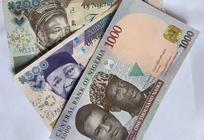 Old naira notes remain legal tender — CBN