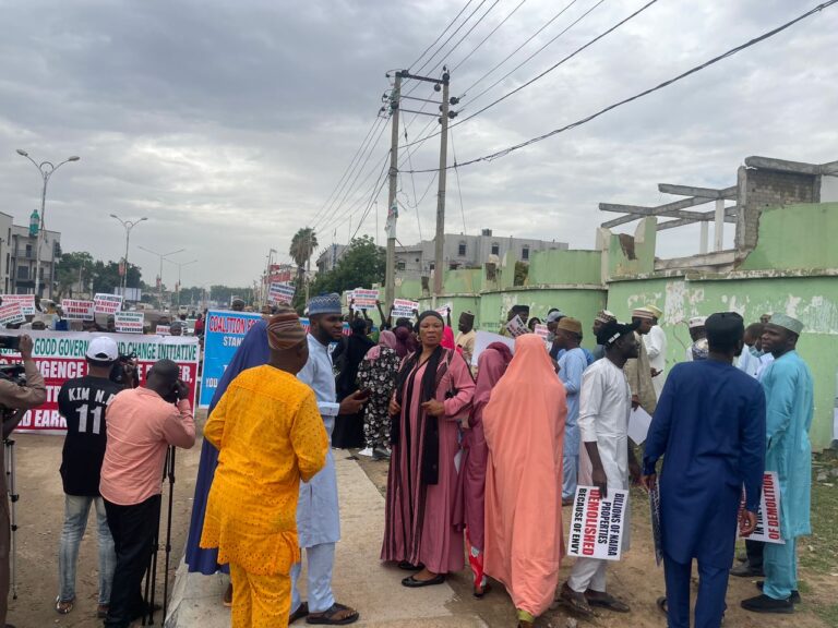 Massive protests rock Kano over government’s demolition of N226bn property