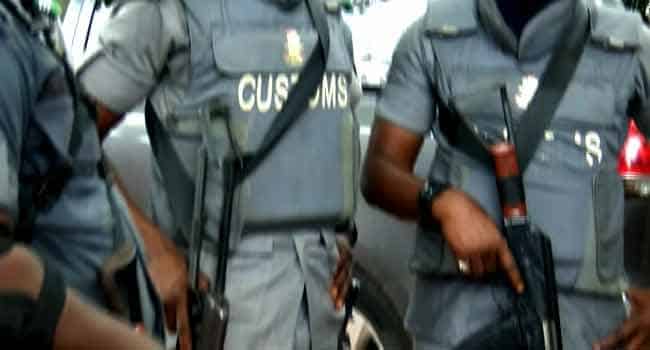 Suspected car smuggler kill customs officer in Kebbi