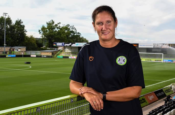 Hannah Dingley becomes first woman to manage English professional men’s football team