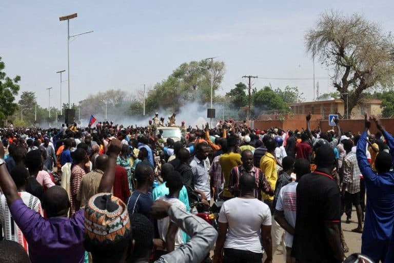 Nigerians in Niger beg FG for evacuation over impending attack