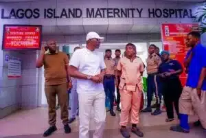 Sanwo-Olu pays unscheduled visits to Lagos general hospital