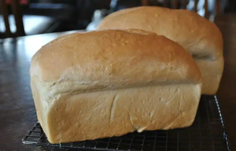 Baker, security guard arraigned for ‘stealing’ 2 loaves of bread