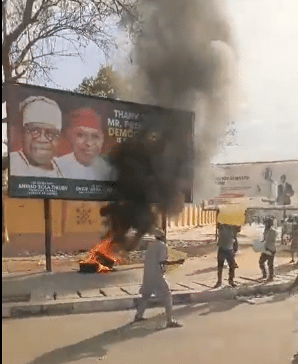 BREAKING: Protest erupts in Kano over Emir Bayero’s dethronement