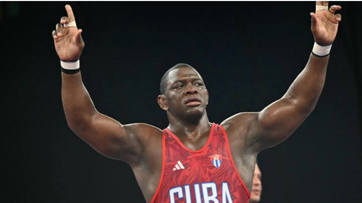 41-year-old Cuban wrestler wins 5th Olympic gold medal