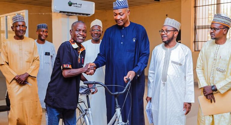 Buk bicycle distribution