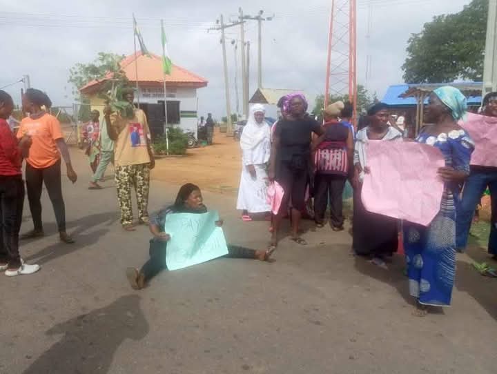 Protest at Kaduna refinery