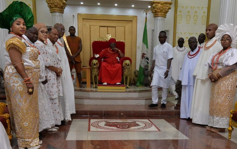Iyaloja-General Folasade Tinubu-Ojo visits Edo, inaugurates new market leaders